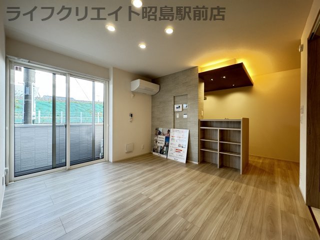居室・リビング　※別部屋のイメージ写真です。