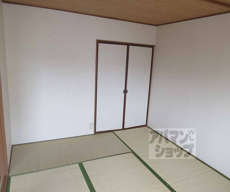 居室・リビング　畳が落ち着くお部屋です！