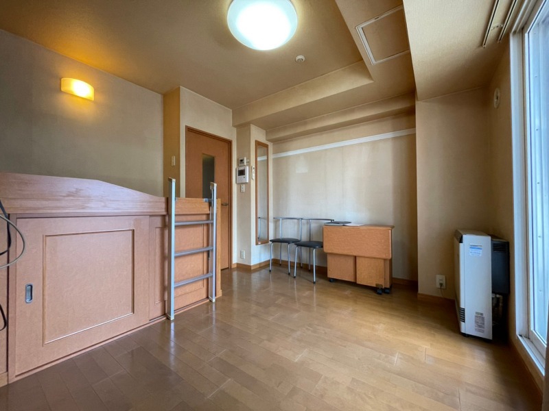 居室・リビング　広くてキレイなお部屋が広がっていて、充実した生活が送れそう。
