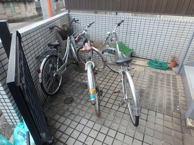 駐車場　★敷地内駐輪場★