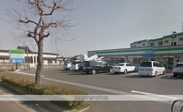 コンビニ　ファミリーマート木太町八区店（コンビニ）まで251m