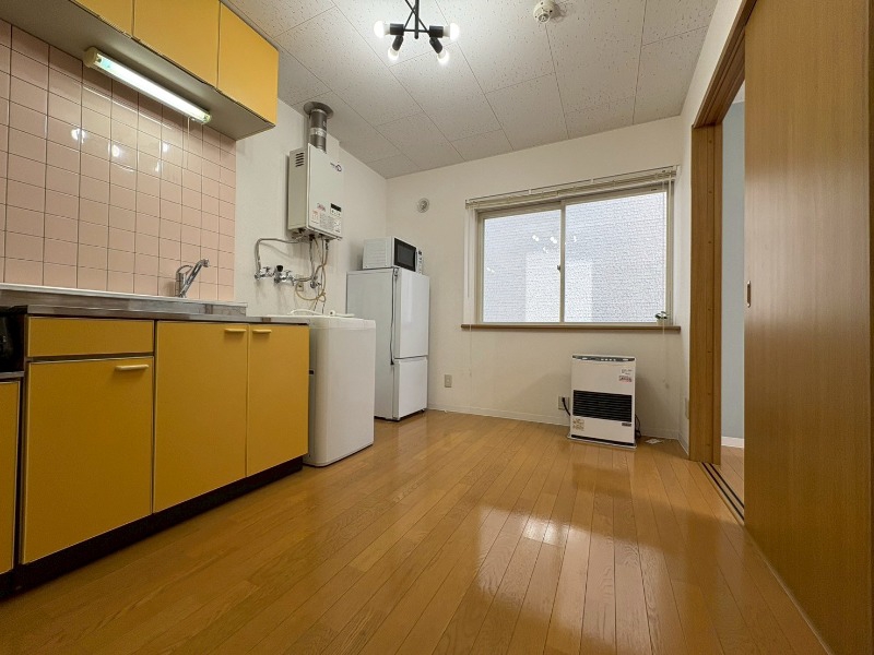 居室・リビング　広くてキレイなお部屋が広がっていて、充実した生活が送れそう。