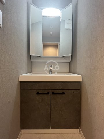 洗面設備　グランステディ城東中央　独立洗面台