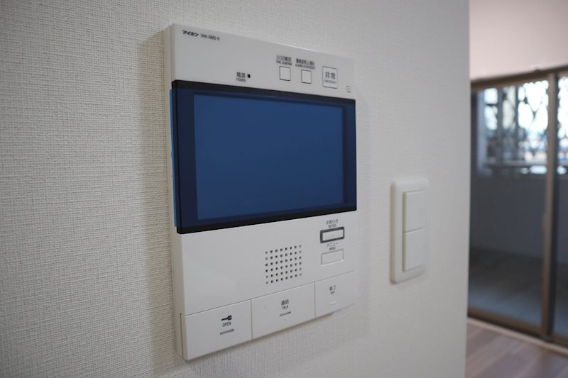 セキュリティ　TVモニターホン。
