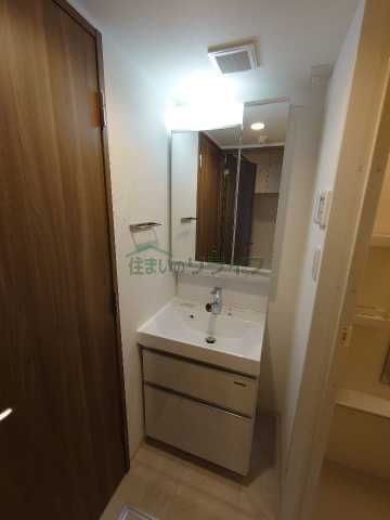 洗面設備　別部屋同タイプ部屋の参考写真となります。