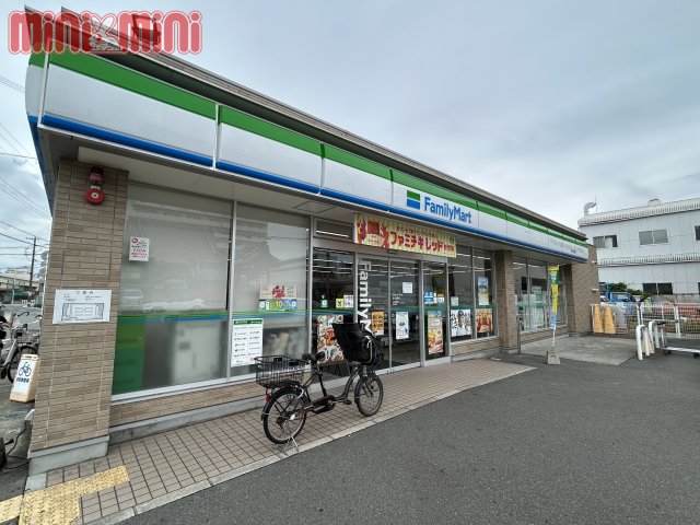 コンビニ　ファミリーマート　淀川加島店（コンビニ）まで111m