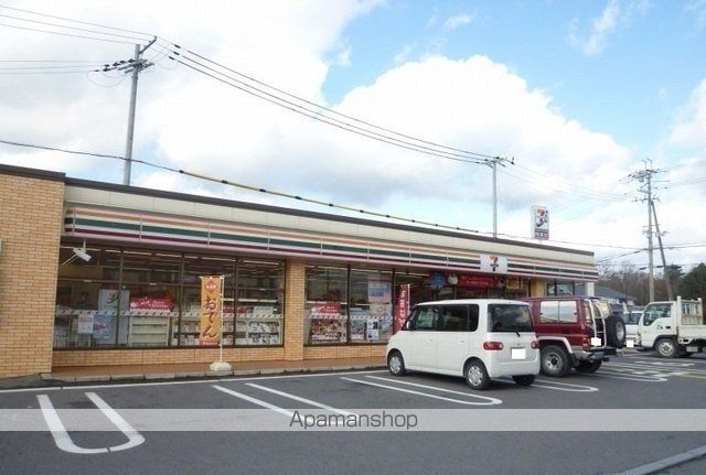 コンビニ　セブンイレブン内保東店様（コンビニ）まで960m