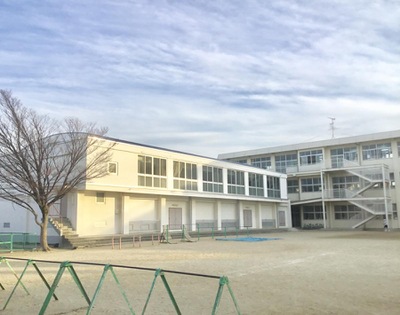 小学校　大和高田市立磐園小学校（小学校）まで1968m