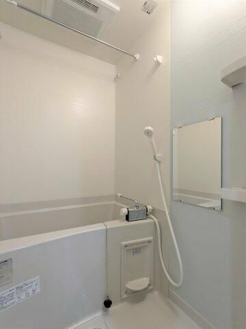 バス・シャワールーム　別部屋参照写真