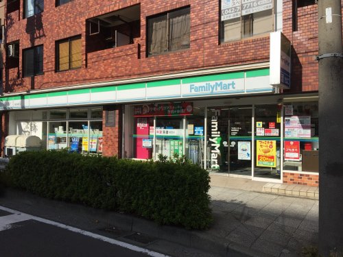 コンビニ　ファミリーマート 横浜楠町店（コンビニ）まで341m