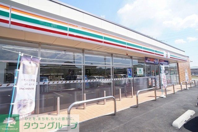 コンビニ　セブンイレブン桐生間ノ島店（コンビニ）まで1990m