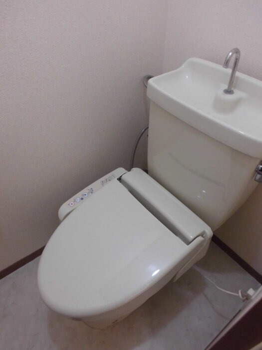 トイレ　図面と現状に相違がある場合には現状を優先