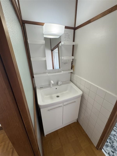 拾六町2丁目貸家の内装写真