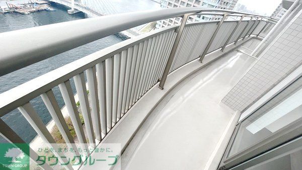 バルコニー　お問合せは(株)タウンハウジングレジデンス事業部までお問合…