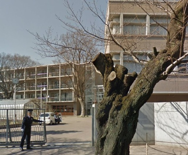 中学校　私立恵泉女学園中学校（中学校）まで734m