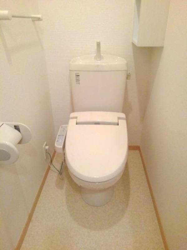 トイレ　図面と現状に相違がある場合には現状を優先