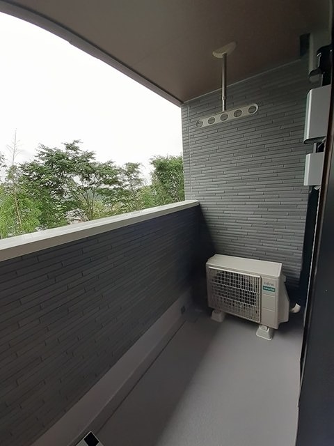 バルコニー　東向きです。