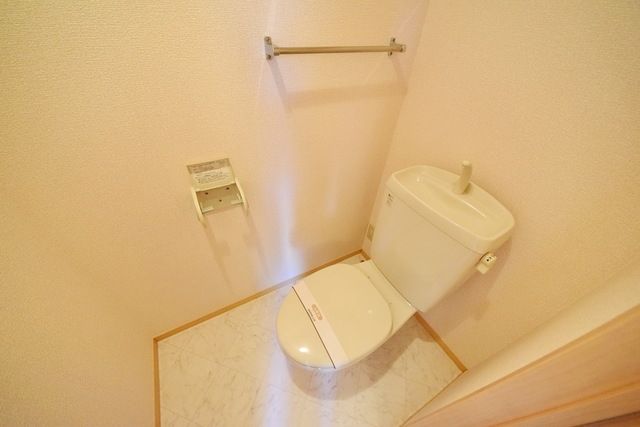トイレ　★清潔感のあるトイレです★
