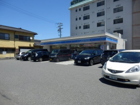 コンビニ　ローソン　大津本堅田四丁目店（コンビニ）まで395m