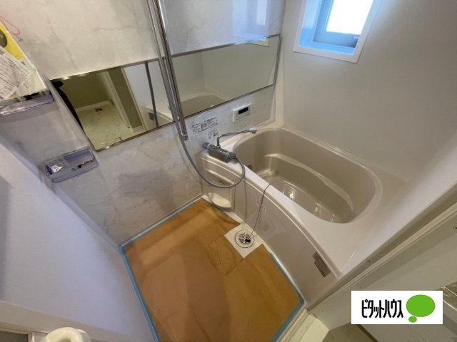 クレセントIの風呂写真