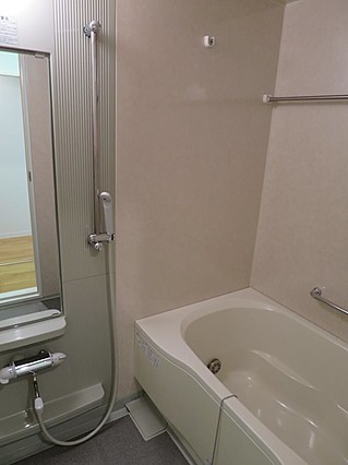 バス・シャワールーム　お風呂で日々の疲れを落としましょう