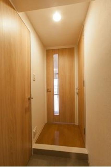 玄関　※写真は同タイプ住戸です。