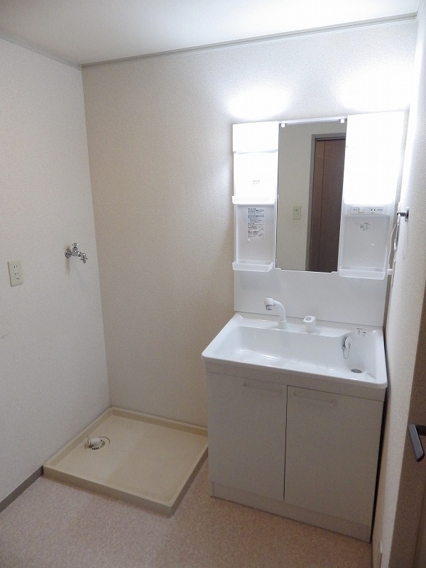 洗面設備　※他号室参考写真※