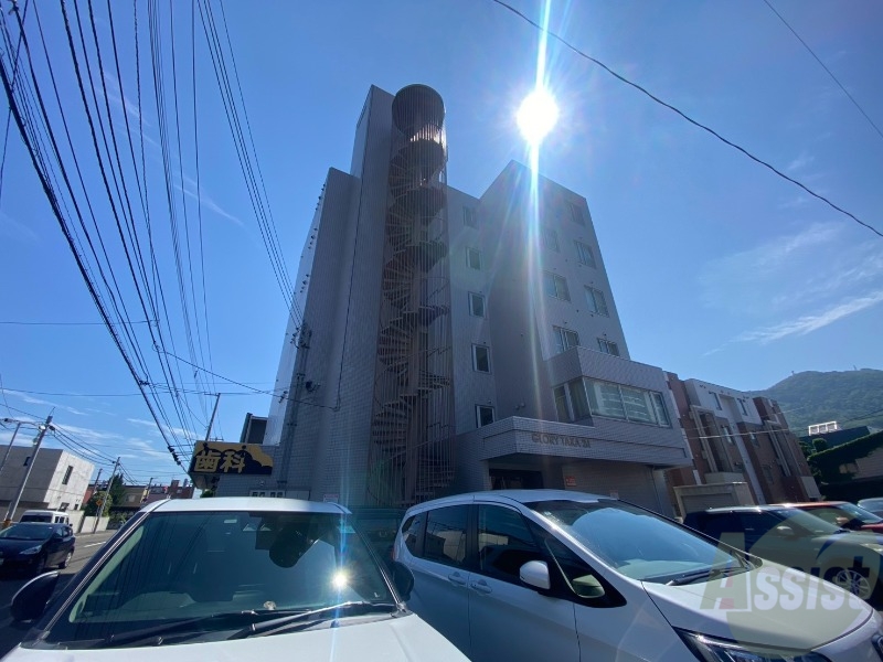建物外観　札幌市中央区南２４条「グローリ貴」