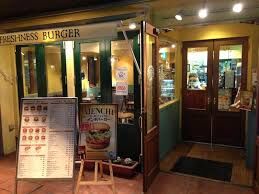 飲食店　フレッシュネスバーガー札幌西28丁目店（飲食店）まで784m