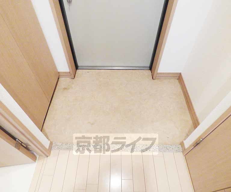 玄関　すっきりとした玄関です。