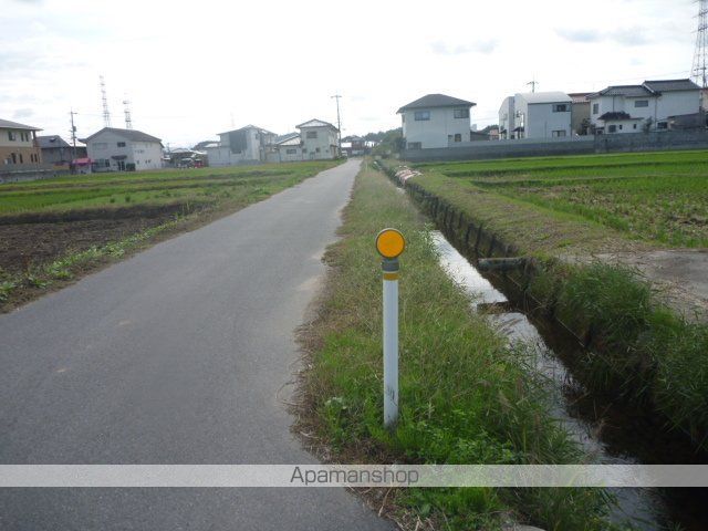 その他　前面道路（その他）まで0m