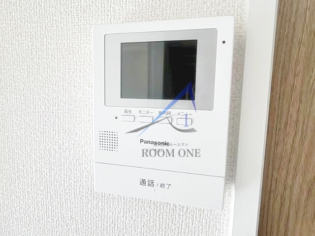 セキュリティ　モニター付きインターホンです。