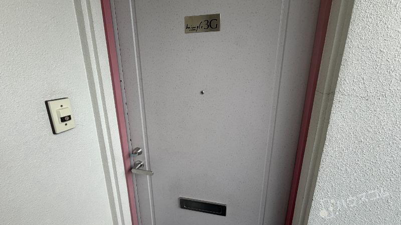 六龍苑岡町の玄関写真