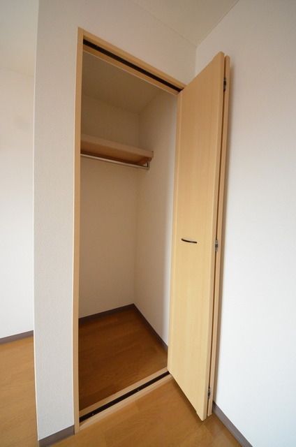 収納　☆お洋服も出し入れも簡単☆
