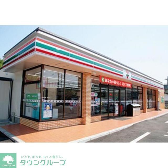 コンビニ　セブンイレブン埼玉川島店（コンビニ）まで422m