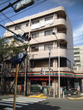 コンビニ　セブンイレブン・中野江古田１丁目店（コンビニ）まで185m