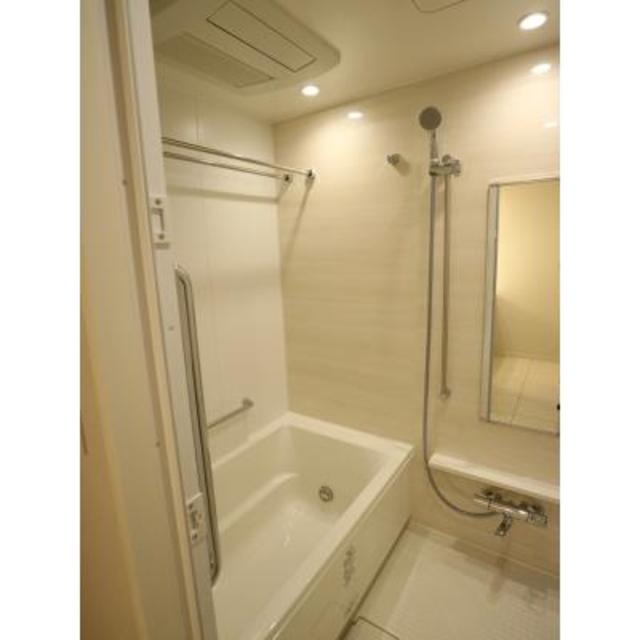 バス・シャワールーム　※写真は同タイプ住戸です。