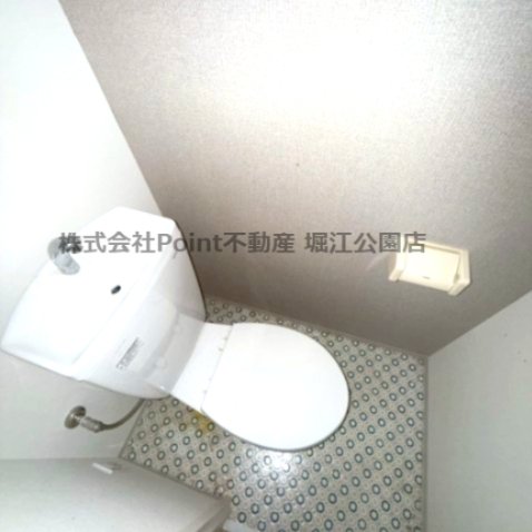 地下鉄千日前線 桜川駅 徒歩10分 8階建 築12年のトイレ写真