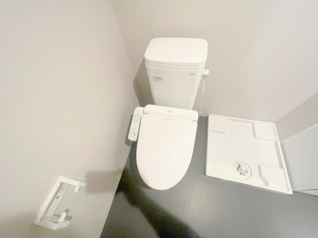 トイレ　清潔感のあるトイレは、誰もがリラックスできる空間です。
