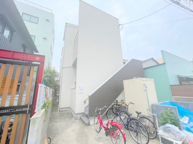 建物外観　オシャレな外観は毎日帰ってくるのが楽しくなりそうです。