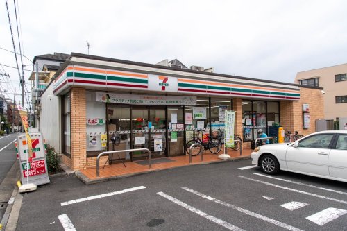 コンビニ　セブンイレブン 練馬関町東2丁目店（コンビニ）まで844m