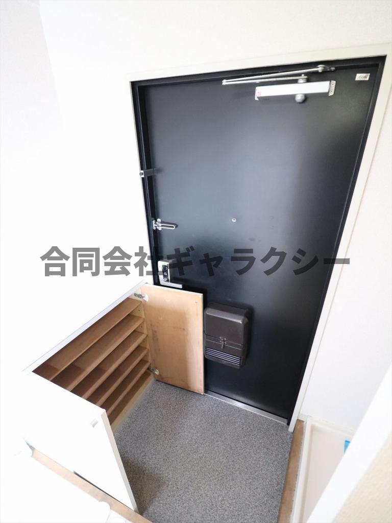玄関　シューズボックス付きの玄関