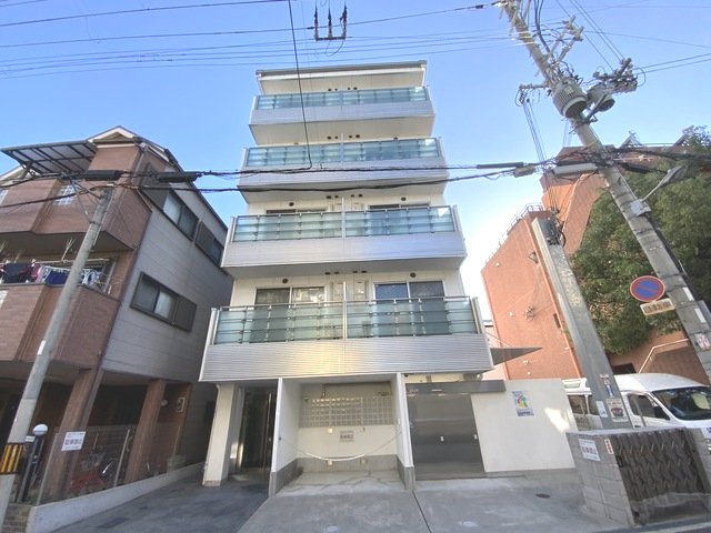 建物外観　上新庄駅すぐです！