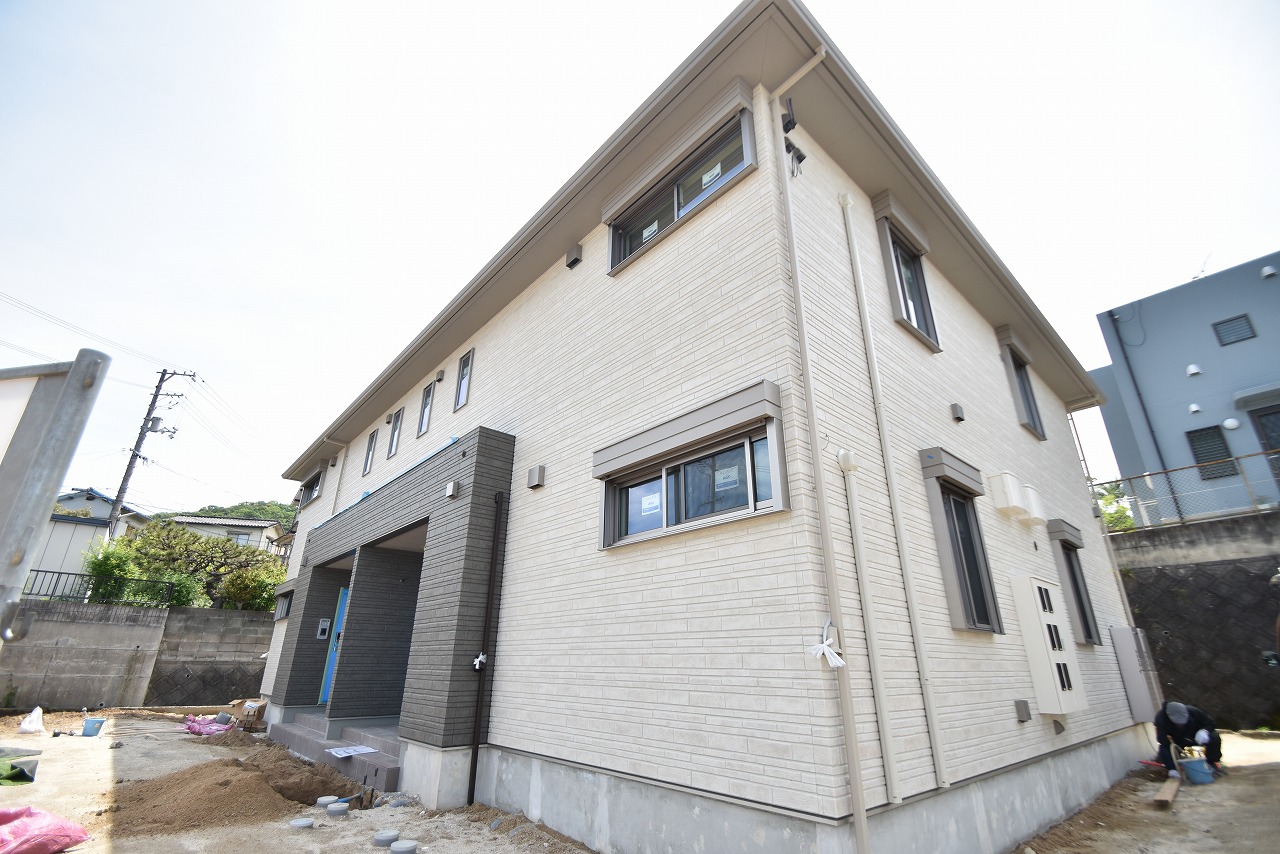 建物外観　Lila（リーラ）