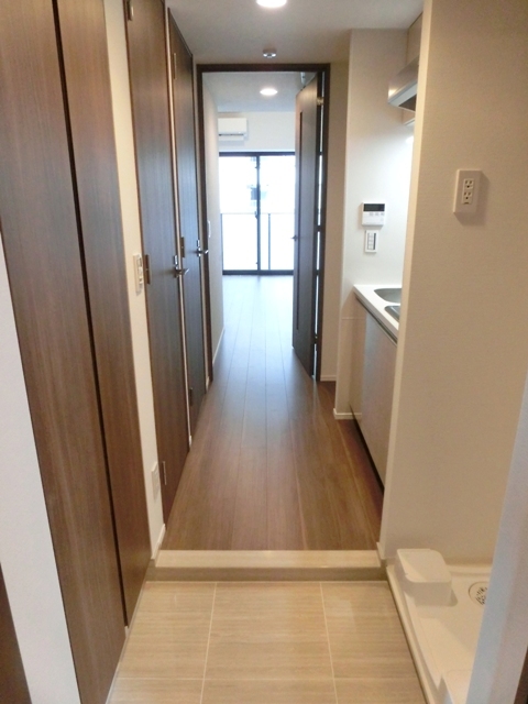 玄関　※写真は同タイプ住戸です。