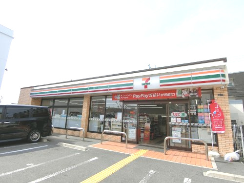 コンビニ　セブンイレブン 吹田泉町2丁目店（コンビニ）まで444m