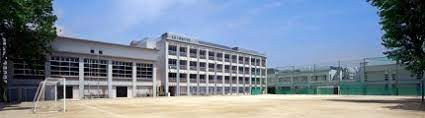 中学校　北区立明桜中学校（中学校）まで1583m