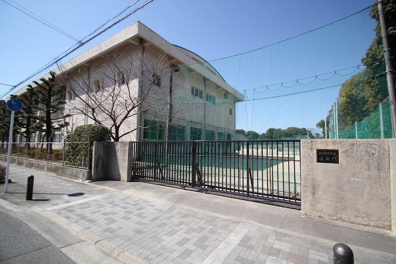 中学校　あずま中学校（中学校）まで852m