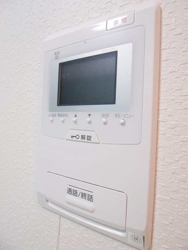 セキュリティ　TVモニター付きインターホン