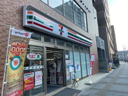コンビニ　セブンイレブン（コンビニ）まで389m